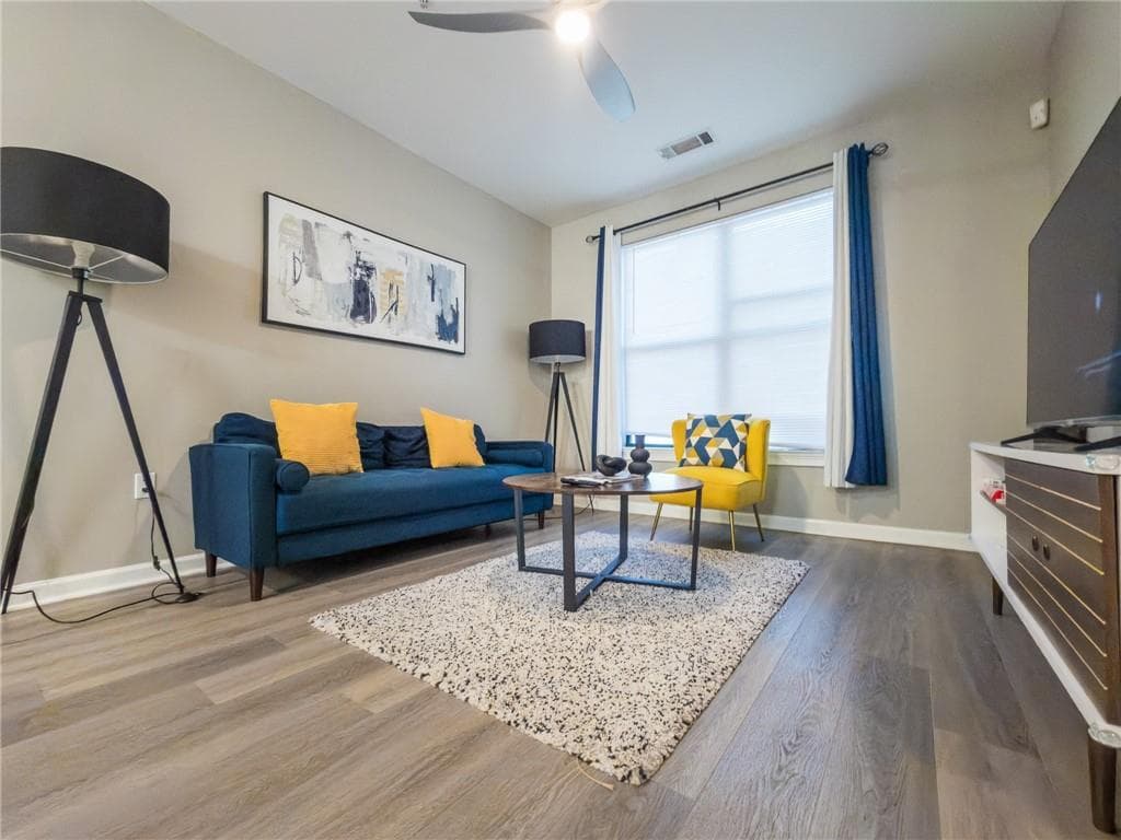 1 bedroom, 1 bathroom, 898 sq ft condominium for sale at 898 Oak Street 1211, Atlanta, GA 30310 — photo 9
