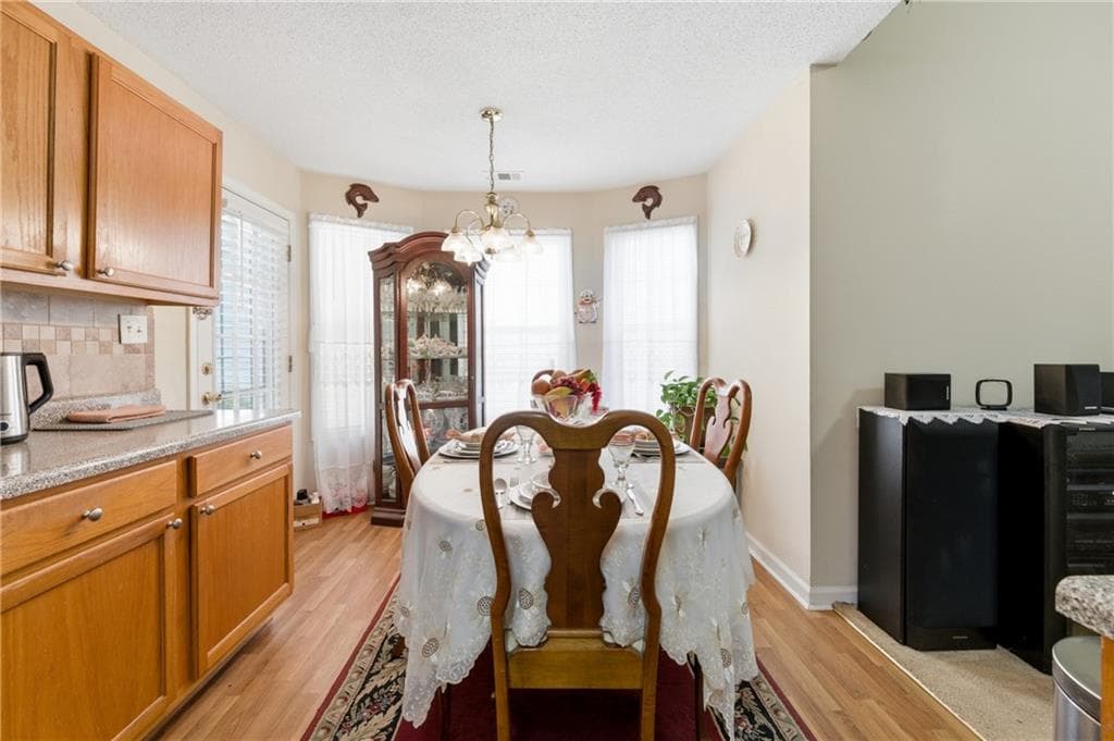 3 bedroom, 2 bathroom, 1,482 sq ft single family residence for sale at 7126 Ravenwood Lane, Lithonia, GA 30038 — photo 8