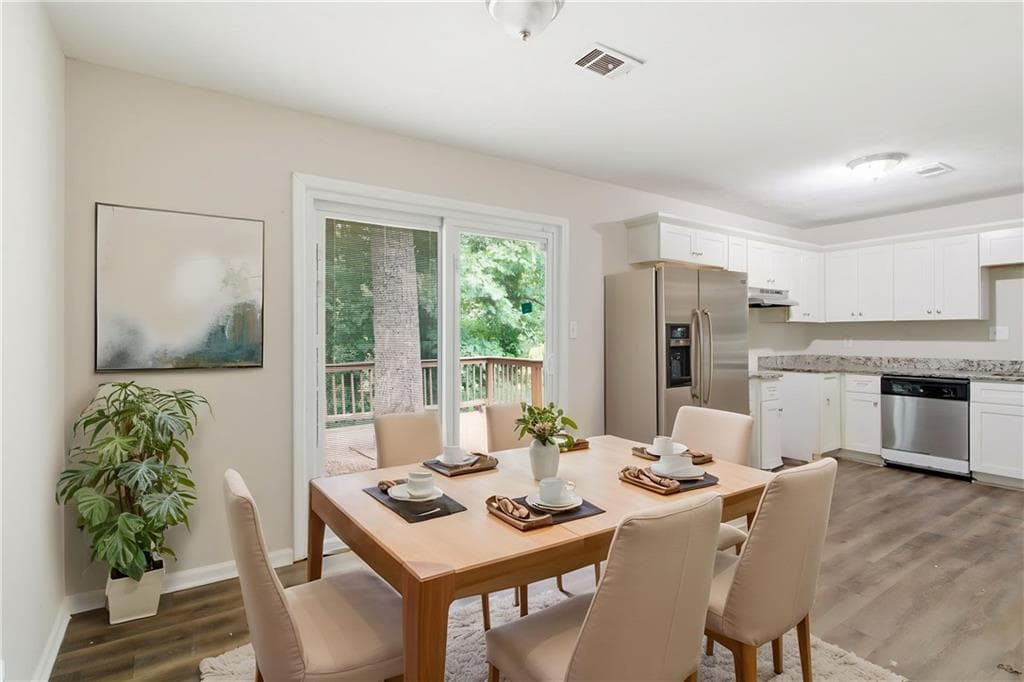 3 bedroom, 2 bathroom, 1,342 sq ft single family residence under contract at 2017 Lindsey Lane, Decatur, GA 30035 — photo 3