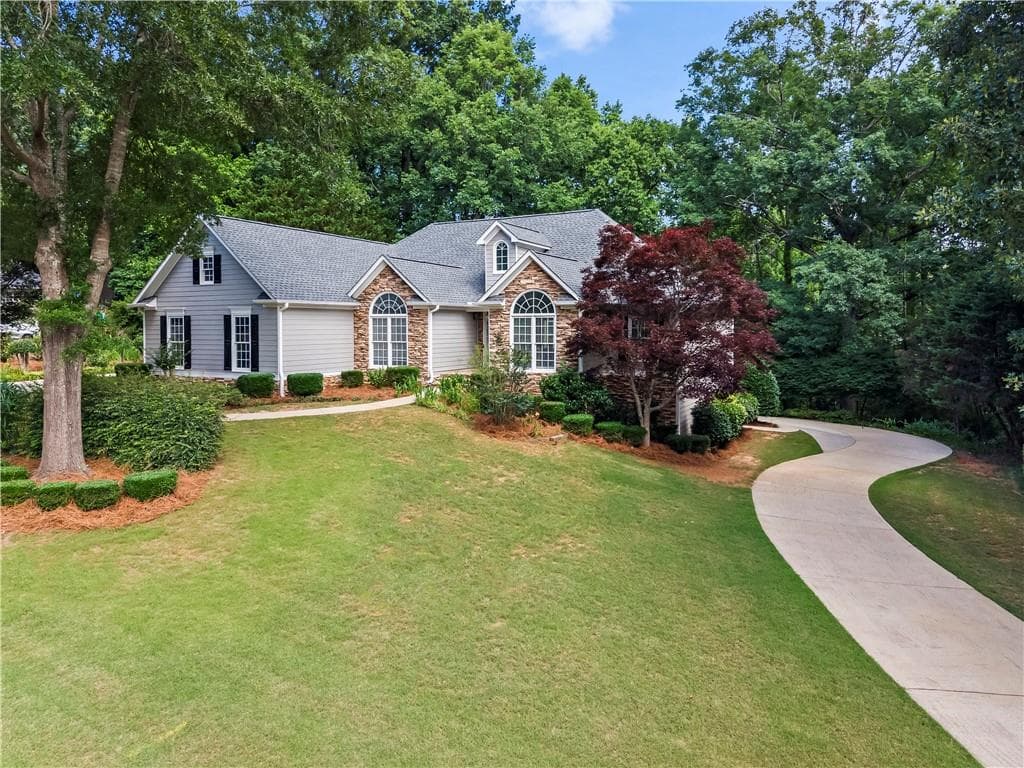 4 bedroom, 3 bathroom, 2,047 sq ft single family residence under contract at 299 Heights Lane, Acworth, GA 30101 — photo 5