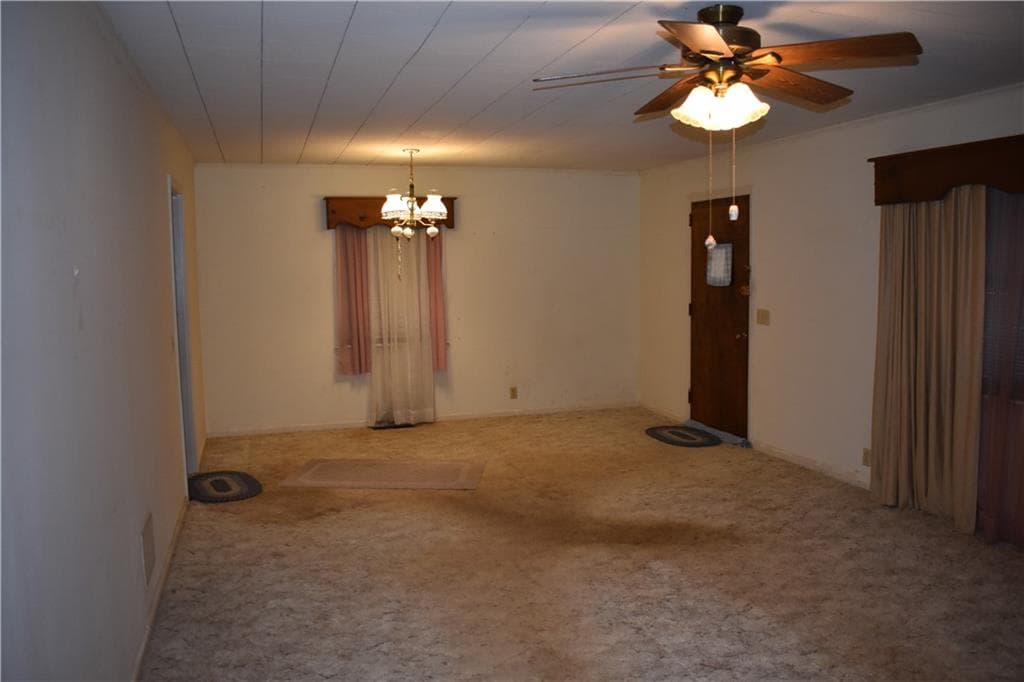 3 bedroom, 2 bathroom, 1,685 sq ft single family residence under contract at 115 Wood Street, Cornelia, GA 30531 — photo 7
