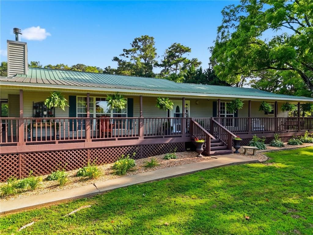 3 bedroom, 2 bathroom, 2,179 sq ft single family residence for sale at 10797 Hwy 53 W, Talking Rock, GA 30175 — photo 3