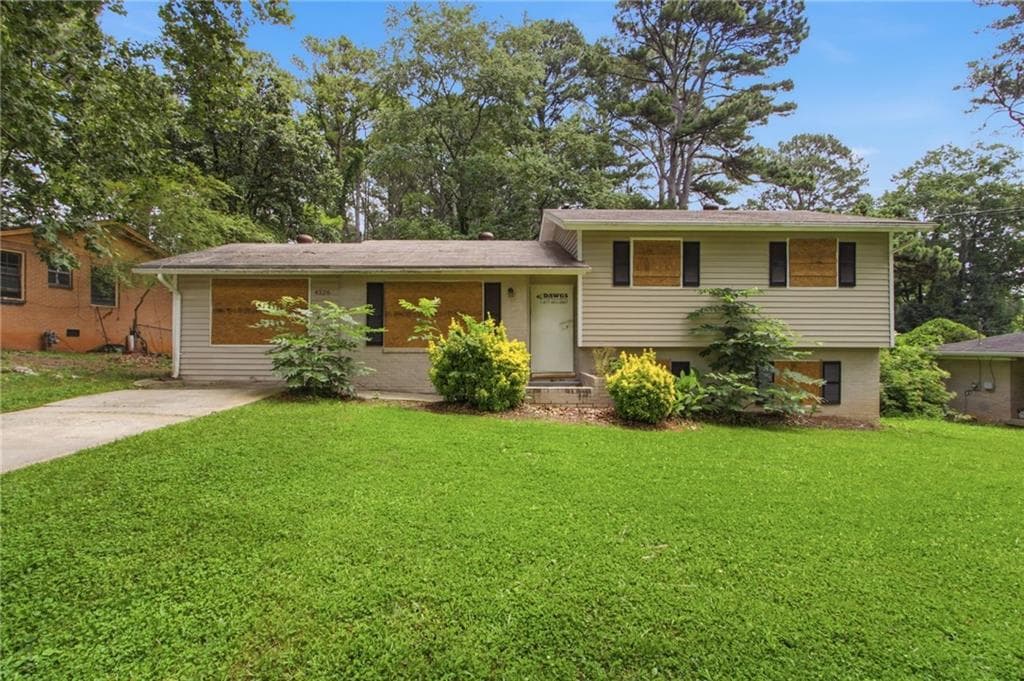 4 bedroom, 2 bathroom, 1,750 sq ft single family residence for sale at 4326 Aldergate Drive, Decatur, GA 30035 — photo 1 of 29
