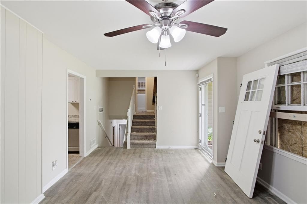4 bedroom, 2 bathroom, 1,750 sq ft single family residence for sale at 4326 Aldergate Drive, Decatur, GA 30035 — photo 4