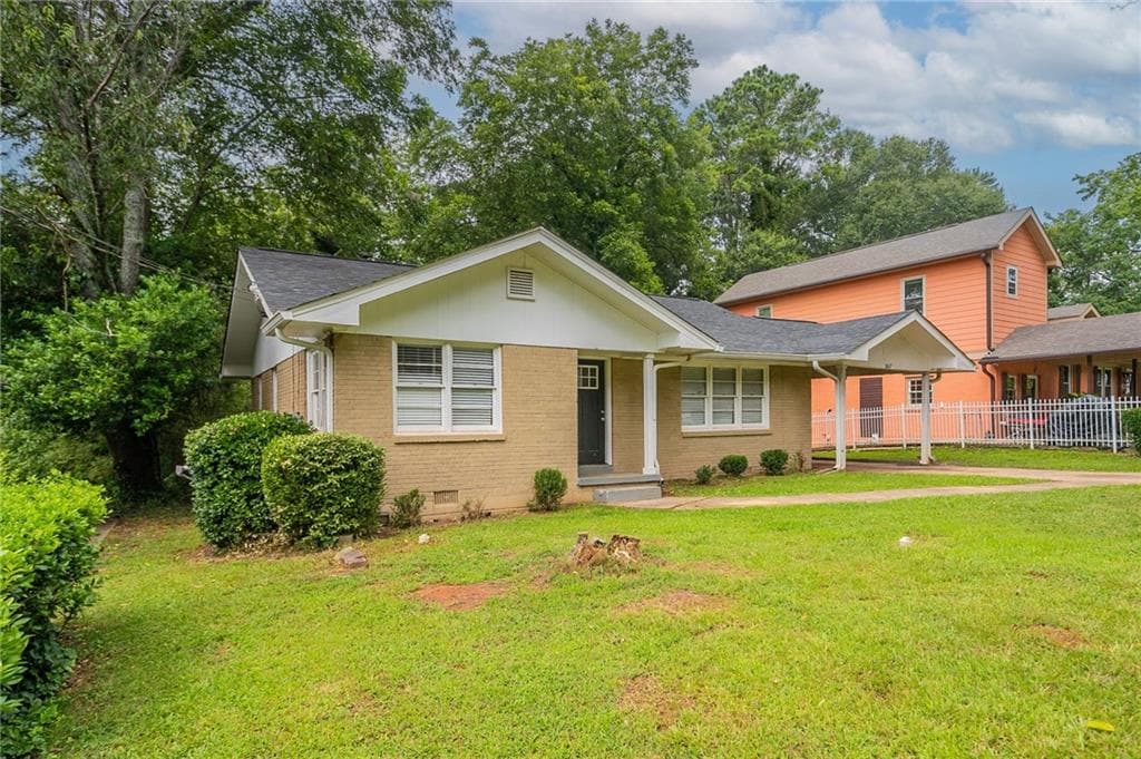 3 bedroom, 1 bathroom, 1,215 sq ft single family residence for sale at 1867 Pinedale Place, Decatur, GA 30032 — photo 2