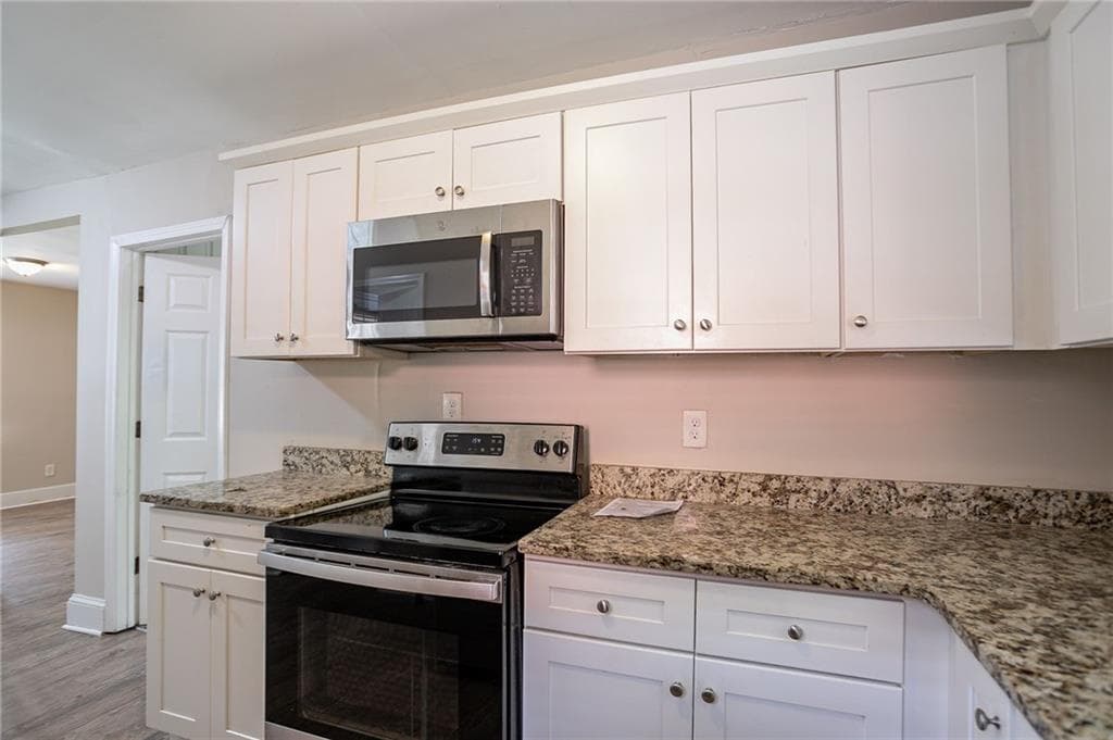 3 bedroom, 1 bathroom, 1,215 sq ft single family residence for sale at 1867 Pinedale Place, Decatur, GA 30032 — photo 9