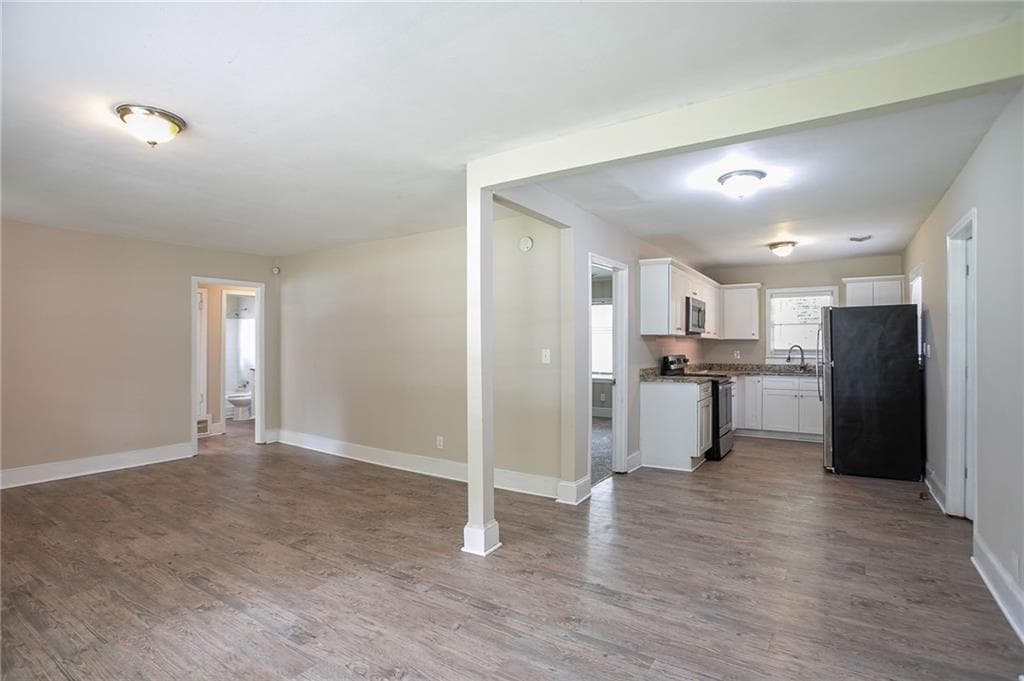 3 bedroom, 1 bathroom, 1,215 sq ft single family residence for sale at 1867 Pinedale Place, Decatur, GA 30032 — photo 10