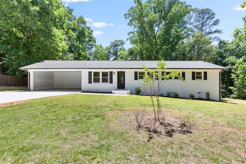 4 bedroom, 2 bathroom, 1,677 sq ft single family residence for sale at 150 Cherokee Court, Athens, GA 30606 — photo 2