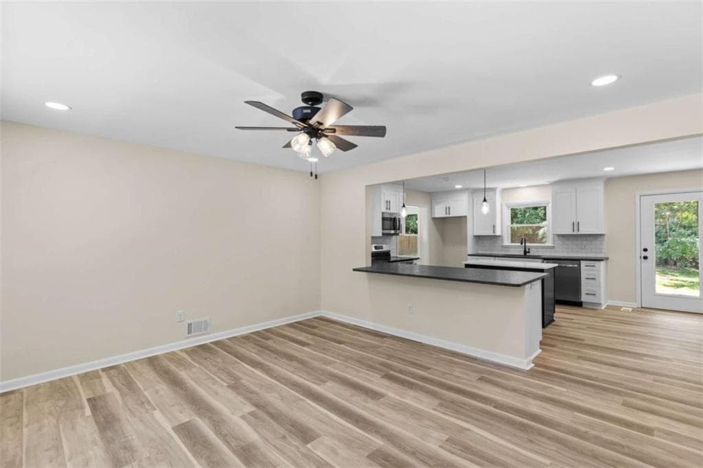 4 bedroom, 2 bathroom, 1,677 sq ft single family residence for sale at 150 Cherokee Court, Athens, GA 30606 — photo 5