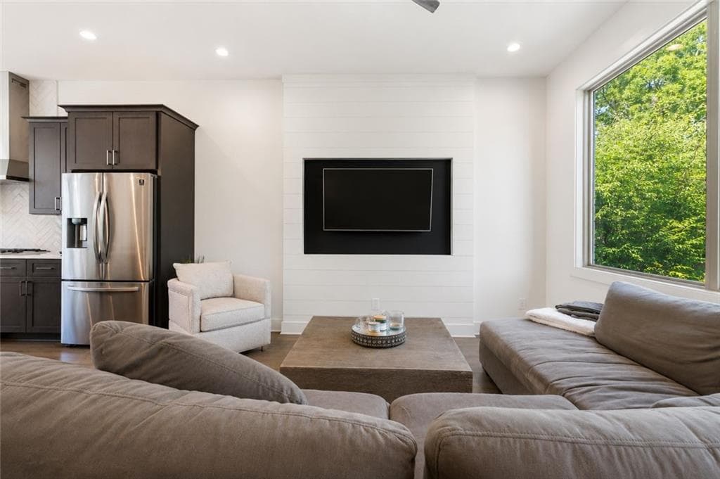 3 bedroom, 4 bathroom, 1,444 sq ft townhouse for sale at 90 Mayson Avenue, Atlanta, GA 30307 — photo 10
