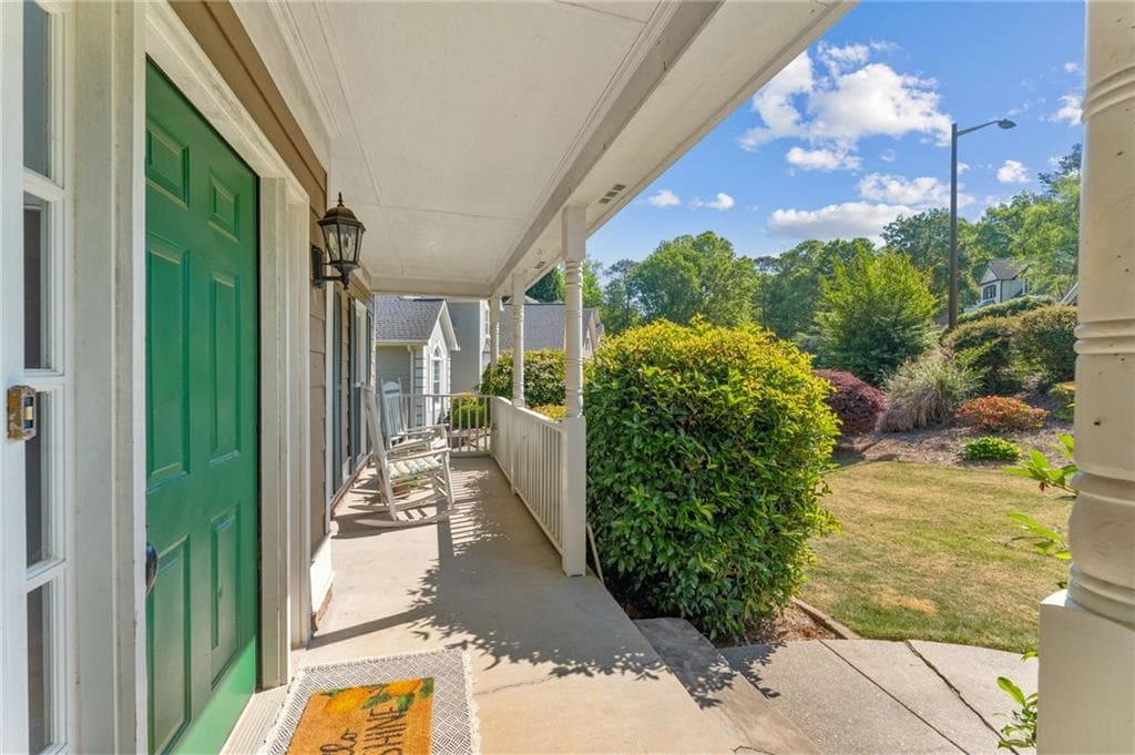 5 bedroom, 4 bathroom, 3,687 sq ft single family residence under contract at 3286 Standing Peachtree Trail, Kennesaw, GA 30152 — photo 5