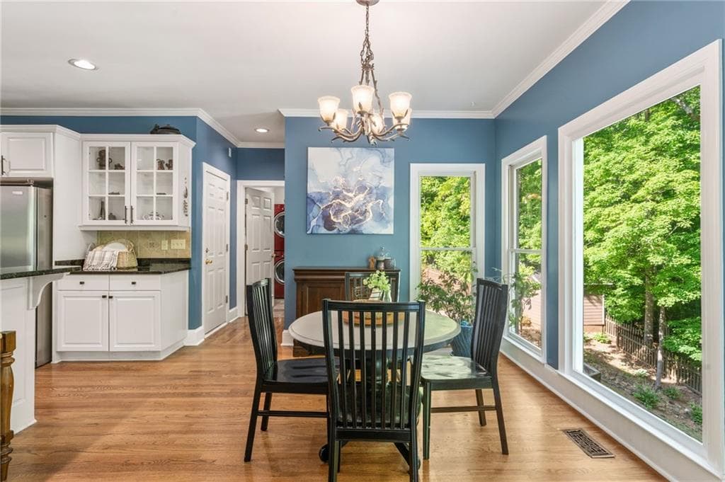 5 bedroom, 4 bathroom, 3,687 sq ft single family residence under contract at 3286 Standing Peachtree Trail, Kennesaw, GA 30152 — photo 9