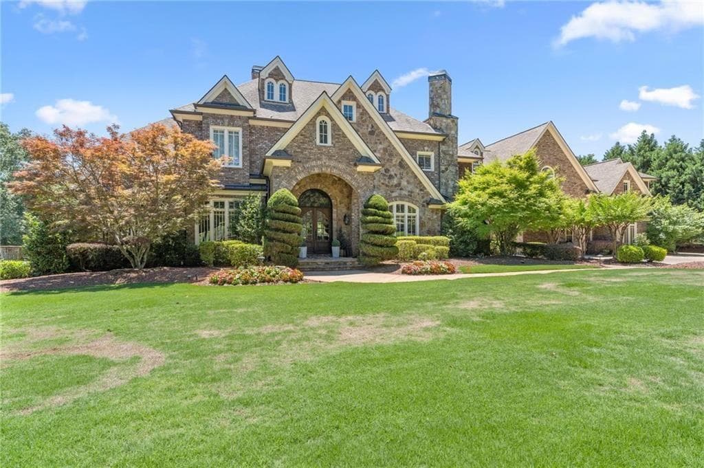 7 bedroom, 12 bathroom, 15,974 sq ft single family residence sold at 5779 Legends Club Circle, Braselton, GA 30517