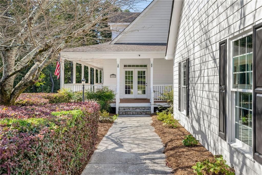 5 bedroom, 6 bathroom, 5,741 sq ft single family residence for sale at 3608 Sunflower Drive, Buford, GA 30519 — photo 4