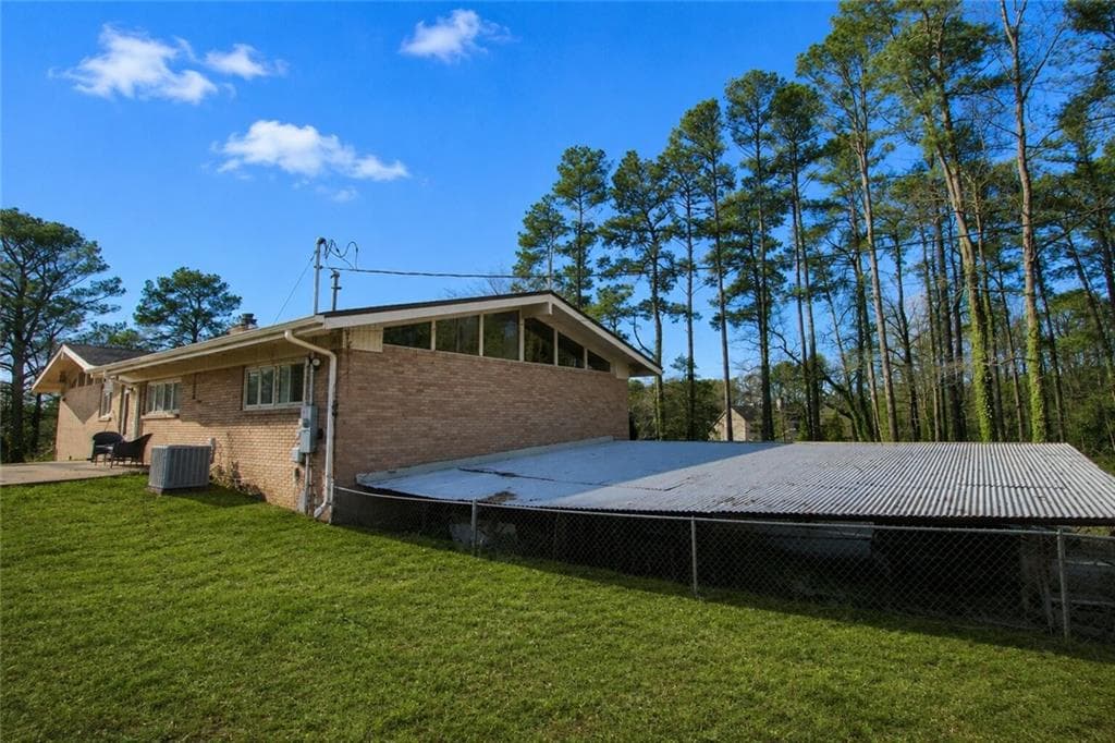 3 bedroom, 2 bathroom, 2,120 sq ft single family residence for rent at 500 Piedmont Road, Marietta, GA 30066 for $2,795 a month — photo 2