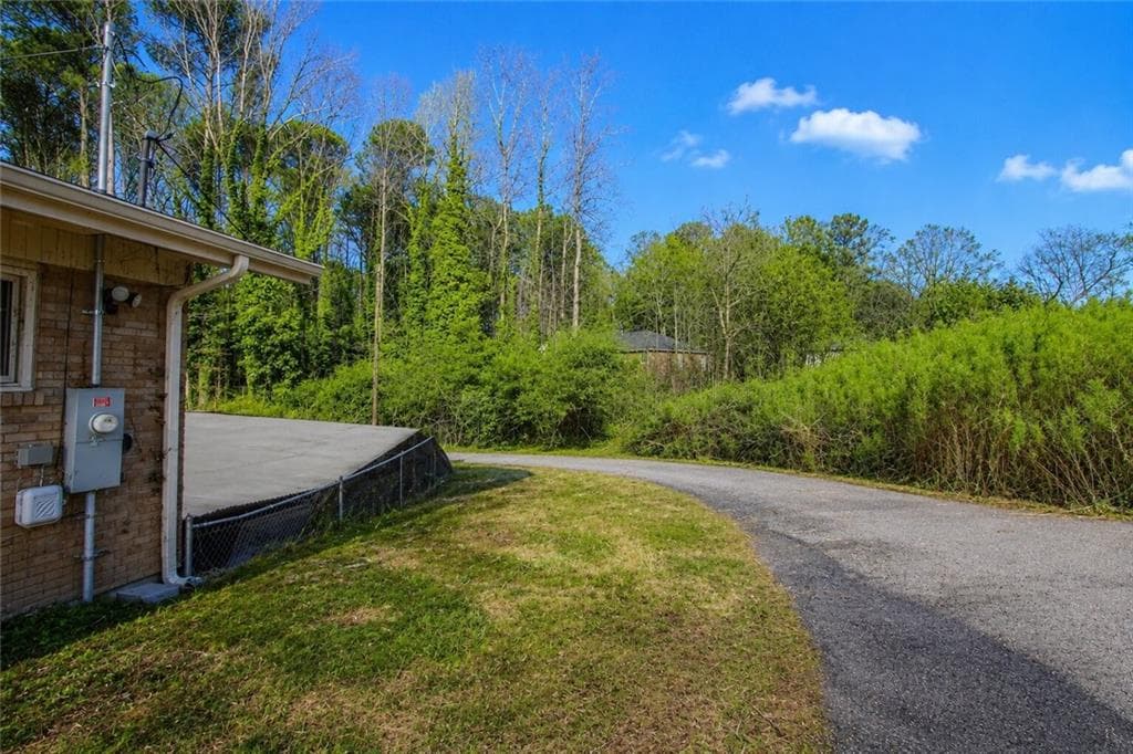 3 bedroom, 2 bathroom, 2,120 sq ft single family residence for rent at 500 Piedmont Road, Marietta, GA 30066 for $2,795 a month — photo 4