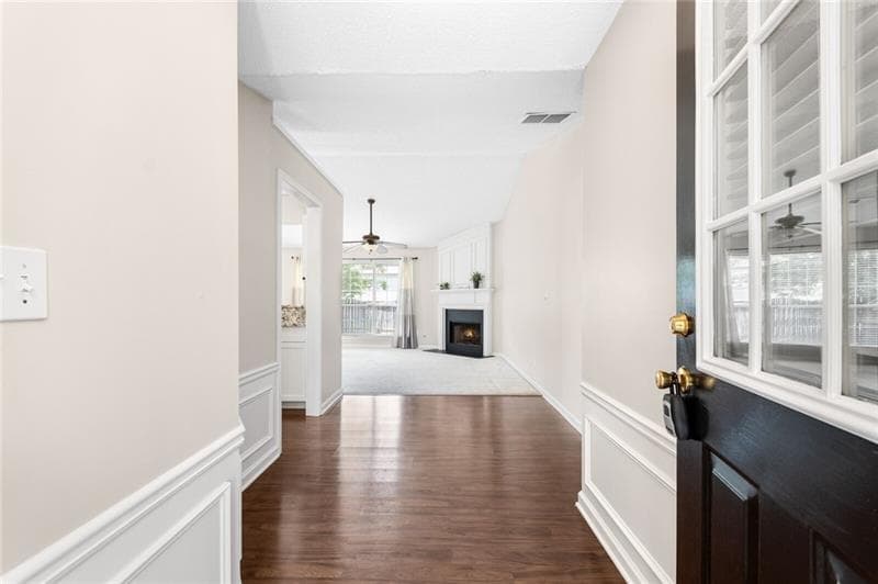 3 bedroom, 2 bathroom, 1,595 sq ft single family residence for rent at 590 Barsham Way 0, Johns Creek, GA 30097 for $2,600 a month — photo 4