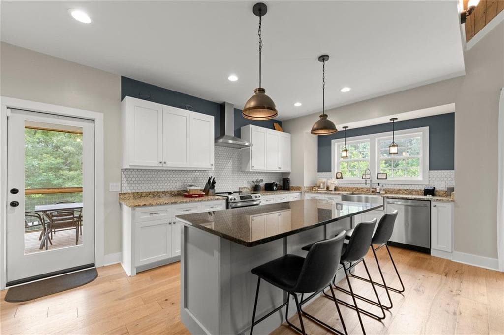 3 bedroom, 3 bathroom, 2,711 sq ft single family residence for sale at 1300 Preacher Campbell Road, Clarkesville, GA 30523 — photo 7