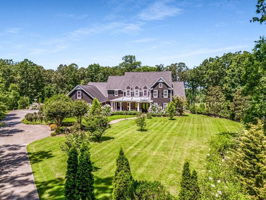7 bedroom, 7 bathroom, 9,935 sq ft single family residence for sale at 254 Nicholson Road, Blue Ridge, GA 30513 — photo 6