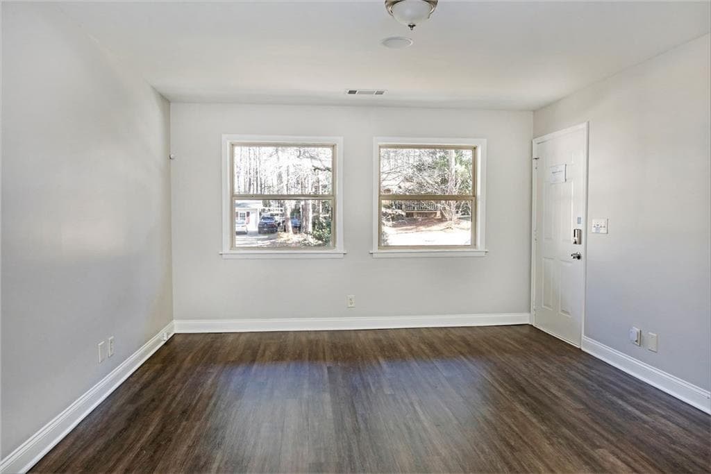 3 bedroom, 2 bathroom, 1,288 sq ft single family residence for rent at 5345 Sugar Ridge Drive, Buford, GA 30518 for $1,999 a month — photo 10