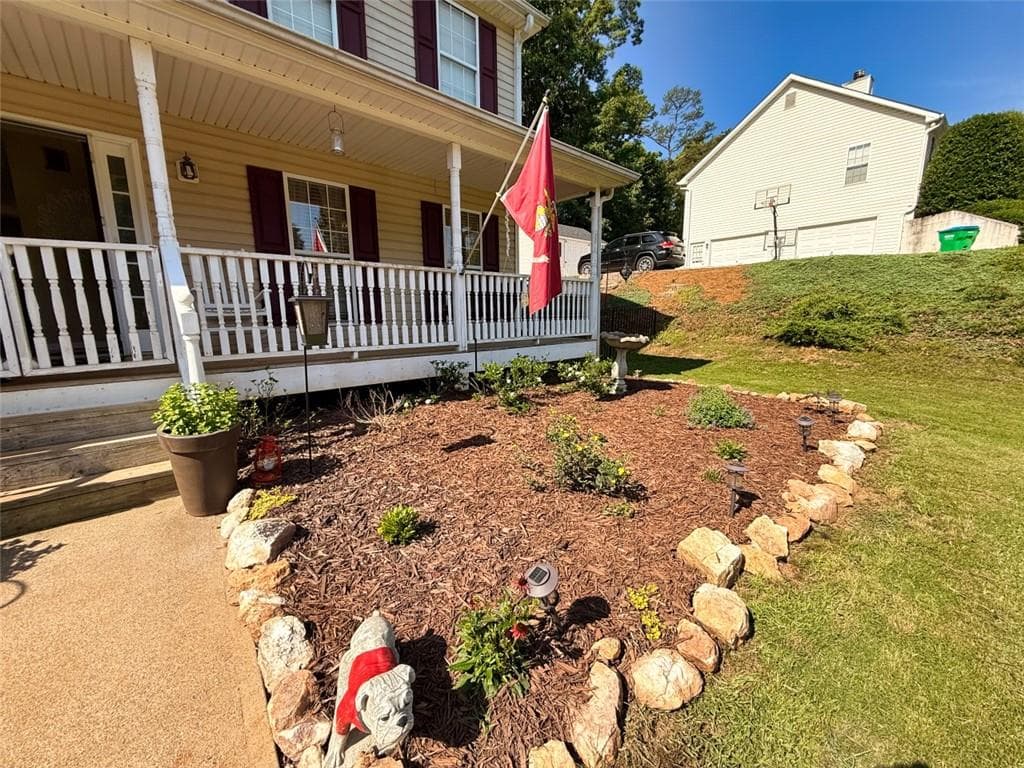 3 bedroom, 3 bathroom, 2,228 sq ft single family residence for sale at 1049 Fieldstone Drive, Canton, GA 30114 — photo 3