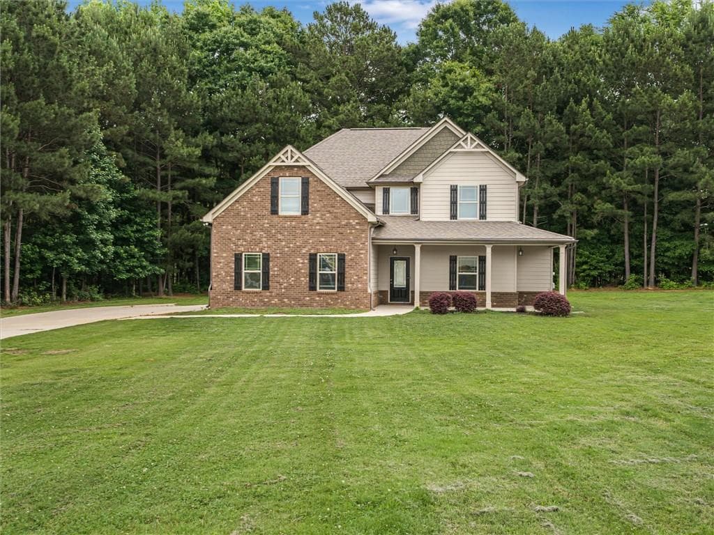 5 bedroom, 4 bathroom, 2,768 sq ft single family residence for sale at 525 Trousseau Lane, Mcdonough, GA 30252