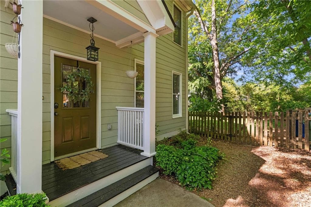 3 bedroom, 3 bathroom, 1,860 sq ft single family residence sold at 278 Elmira Place, Atlanta, GA 30307