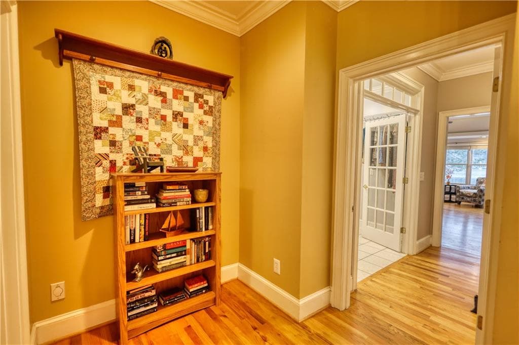 3 bedroom, 5 bathroom, 4,725 sq ft single family residence for sale at 625 W LAKE Drive, Oxford, GA 30054 — photo 8