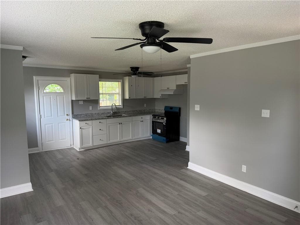 3 bedroom, 2 bathroom, 1,240 sq ft single family residence under contract at 232 North Street, Gray, GA 31032 — photo 4
