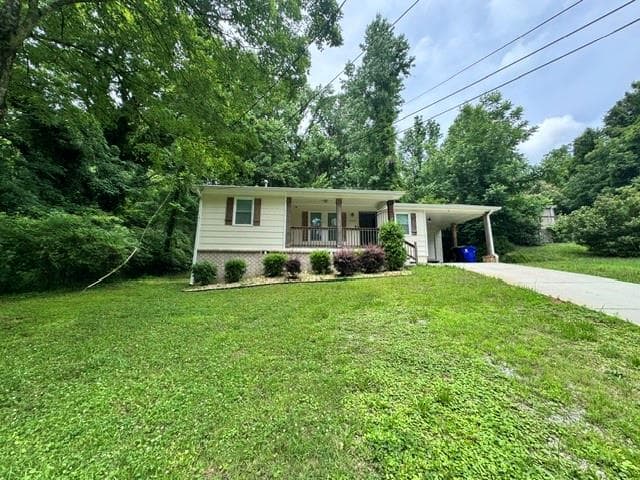 2 bedroom, 2 bathroom, 1,584 sq ft single family residence for sale at 5552 Lakeside Drive, Union City, GA 30291