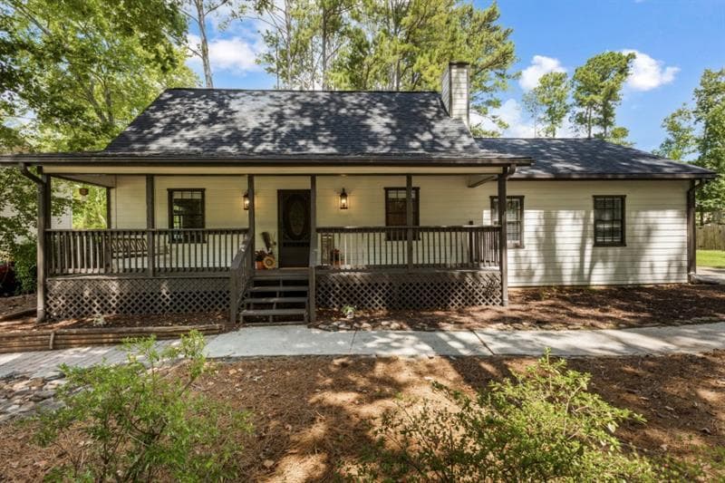 3 bedroom, 3 bathroom, 2,113 sq ft single family residence sold at 760 Stone Harbor Parkway, Marietta, GA 30060