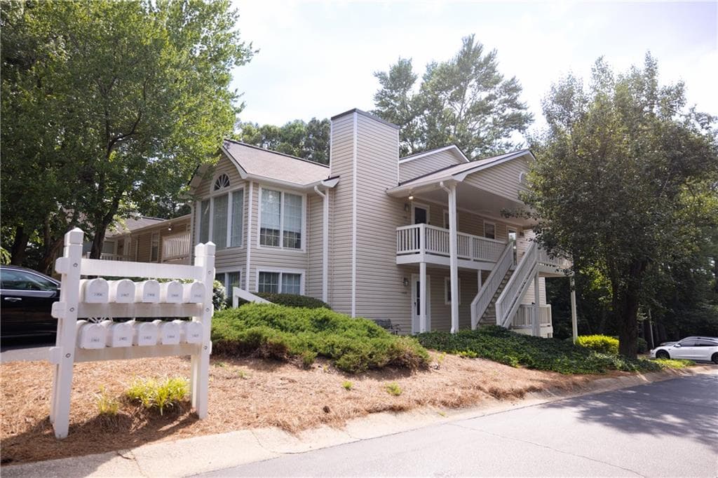 2 bedroom, 1 bathroom, 1,097 sq ft condominium for rent at 1907 Countryside Place, Smyrna, GA 30080 for $1,650 a month — photo 1 of 19