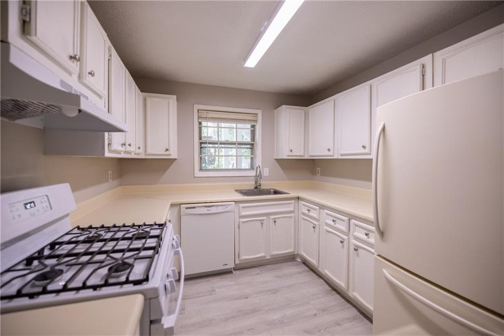2 bedroom, 1 bathroom, 1,097 sq ft condominium for rent at 1907 Countryside Place, Smyrna, GA 30080 for $1,650 a month — photo 7