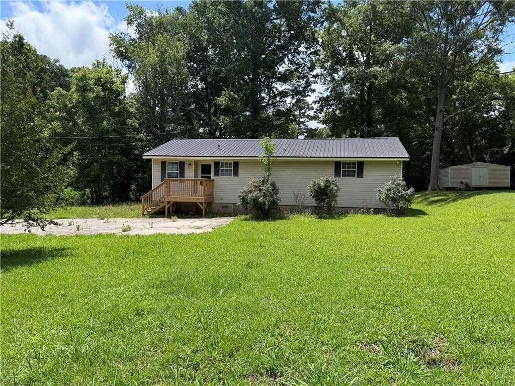 3 bedroom, 2 bathroom, 1,240 sq ft single family residence under contract at 232 North Street, Gray, GA 31032