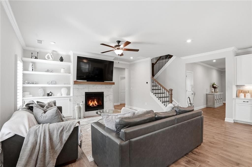5 bedroom, 3 bathroom, 2,956 sq ft single family residence under contract at 168 Brookstone Park, Acworth, GA 30101 — photo 2