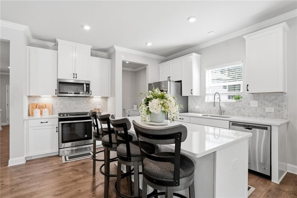 5 bedroom, 3 bathroom, 2,956 sq ft single family residence under contract at 168 Brookstone Park, Acworth, GA 30101 — photo 6