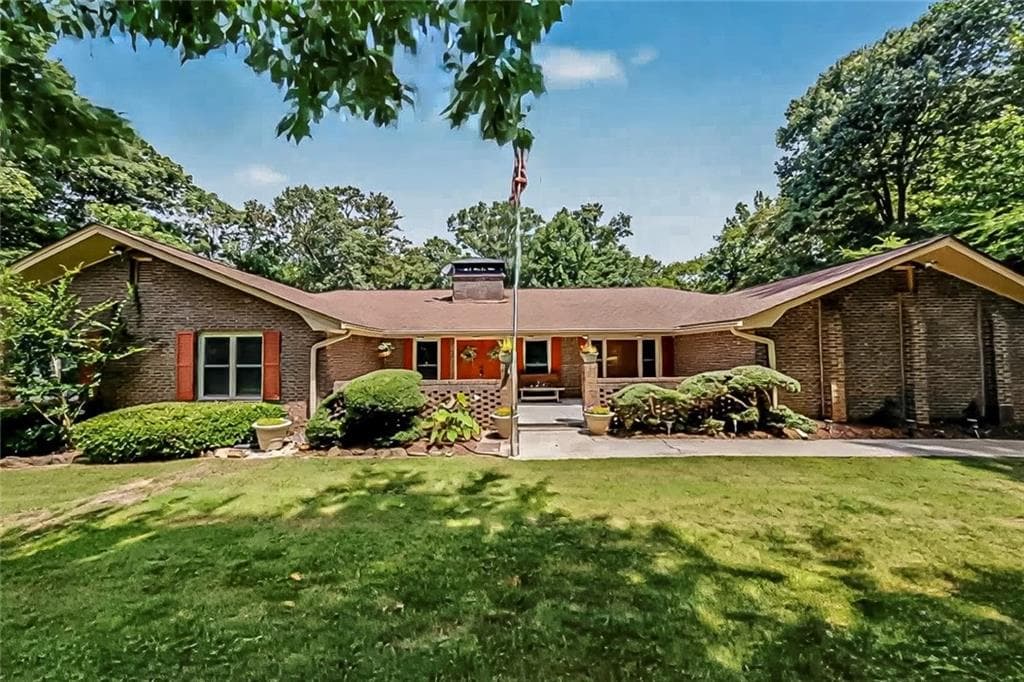 124 Shadow Lake Drive, Lilburn, GA 30047 — most recent listing photo
