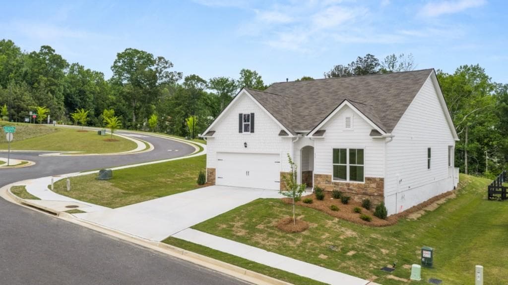 3 bedroom, 2 bathroom, 1,618 sq ft single family residence for sale at 11 Majestic Oak Circle, Dallas, GA 30132 — photo 2