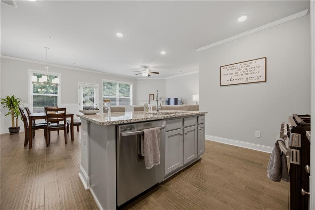 3 bedroom, 3 bathroom, 1,853 sq ft townhouse for sale at 219 Yellowwood Way, Woodstock, GA 30188 — photo 7
