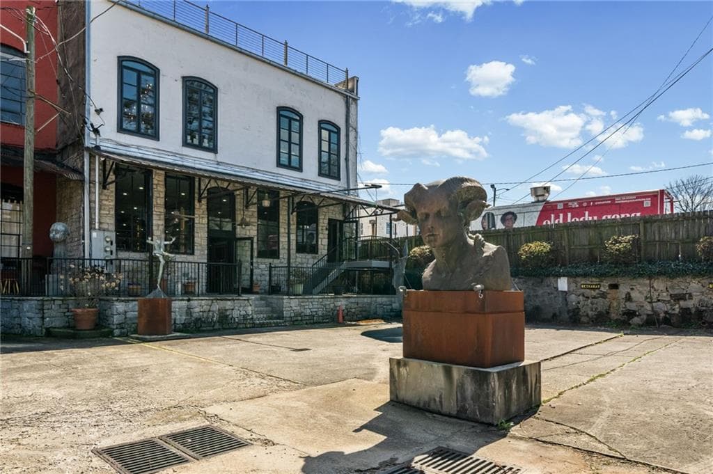 1 bedroom, 6 bathroom, 8,800 sq ft condominium for sale at 175 Peters Street, Atlanta, GA 30313 — photo 2