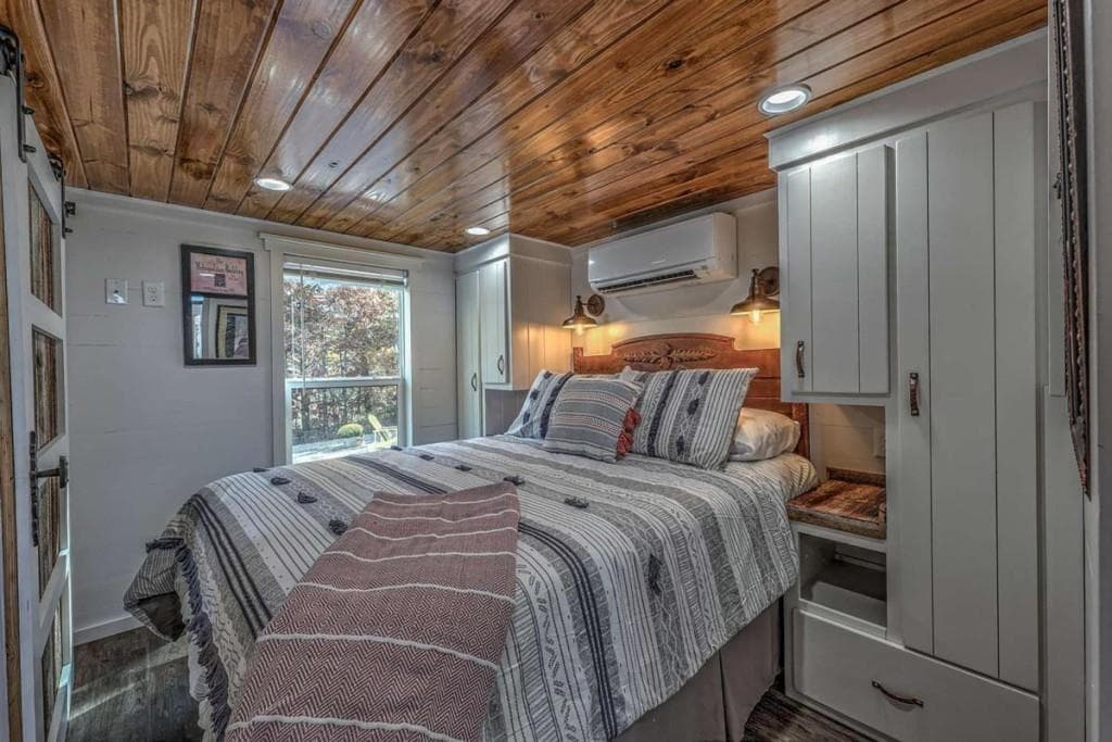 2 bedroom, 2 bathroom, 840 sq ft single family residence under contract at 476 478 Lapidary Lane, Young Harris, GA 30582 — photo 7