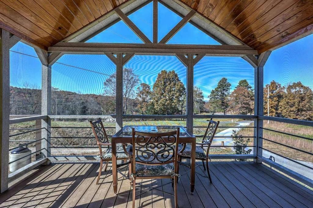 2 bedroom, 2 bathroom, 840 sq ft single family residence under contract at 476 478 Lapidary Lane, Young Harris, GA 30582 — photo 9