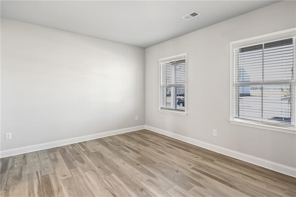 5 bedroom, 3 bathroom, 2,956 sq ft single family residence under contract at 248 Delilah Street, Mcdonough, GA 30252 — photo 4