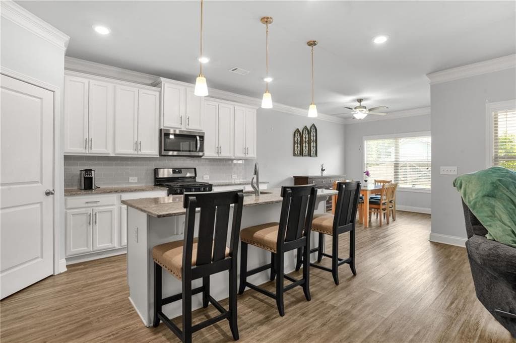 3 bedroom, 3 bathroom, 2,461 sq ft single family residence for sale at 866 Newshaw Way, Lawrenceville, GA 30046