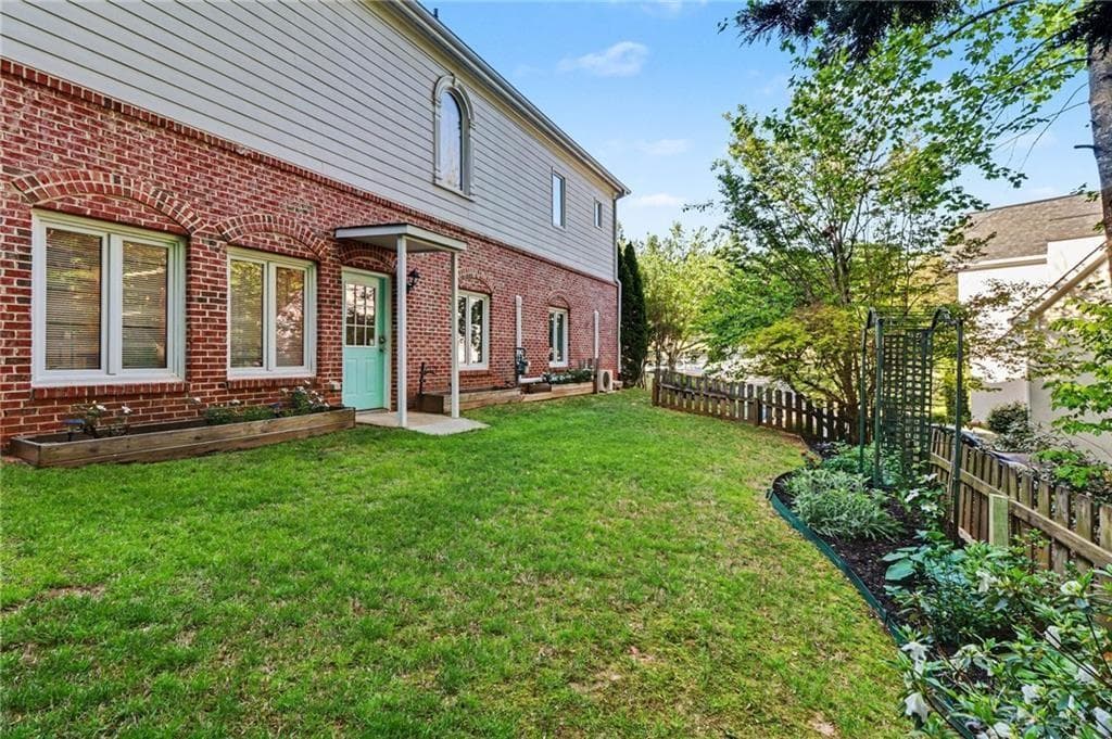 5 bedroom, 5 bathroom, 4,208 sq ft single family residence for sale at 1560 Greyson Ridge, Marietta, GA 30062 — photo 6