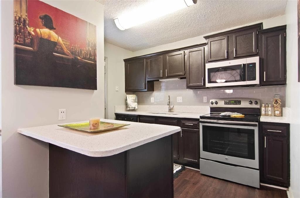 2 bedroom, 1 bathroom, 909 sq ft apartment for rent at 3108 Briarcliff Road 3140H, Atlanta, GA 30329 for $1,252 a month — photo 1 of 15