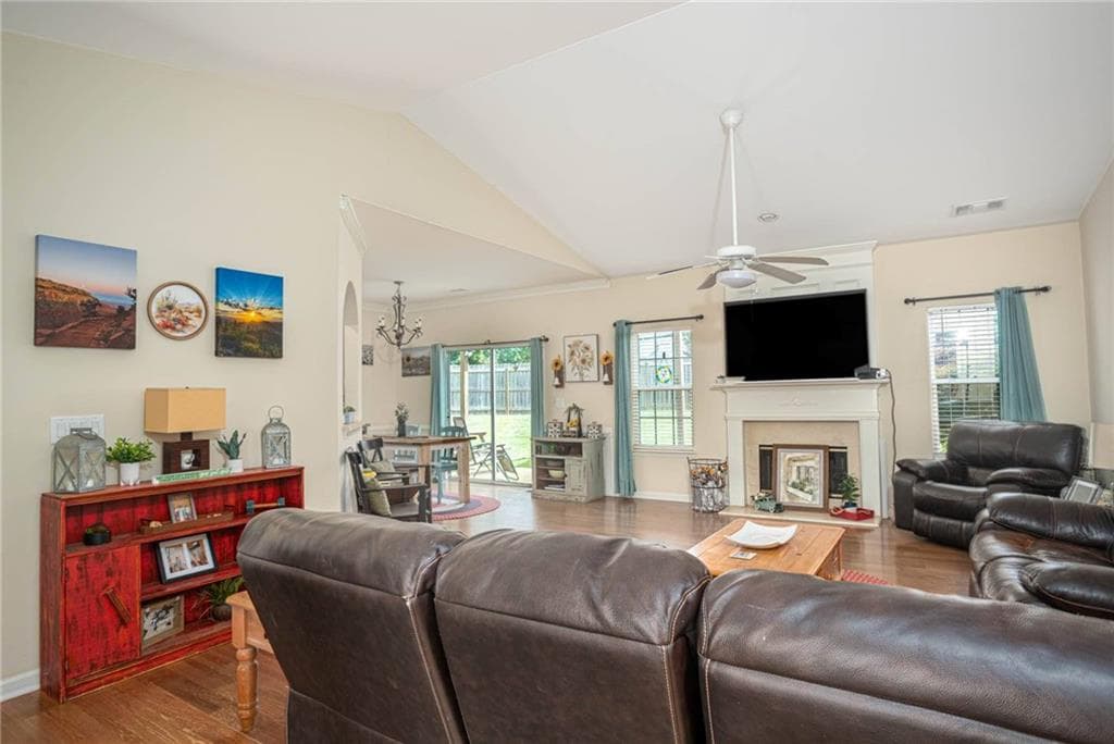 4 bedroom, 2 bathroom, 2,148 sq ft single family residence for sale at 3225 Moss Court, Monroe, GA 30655 — photo 6