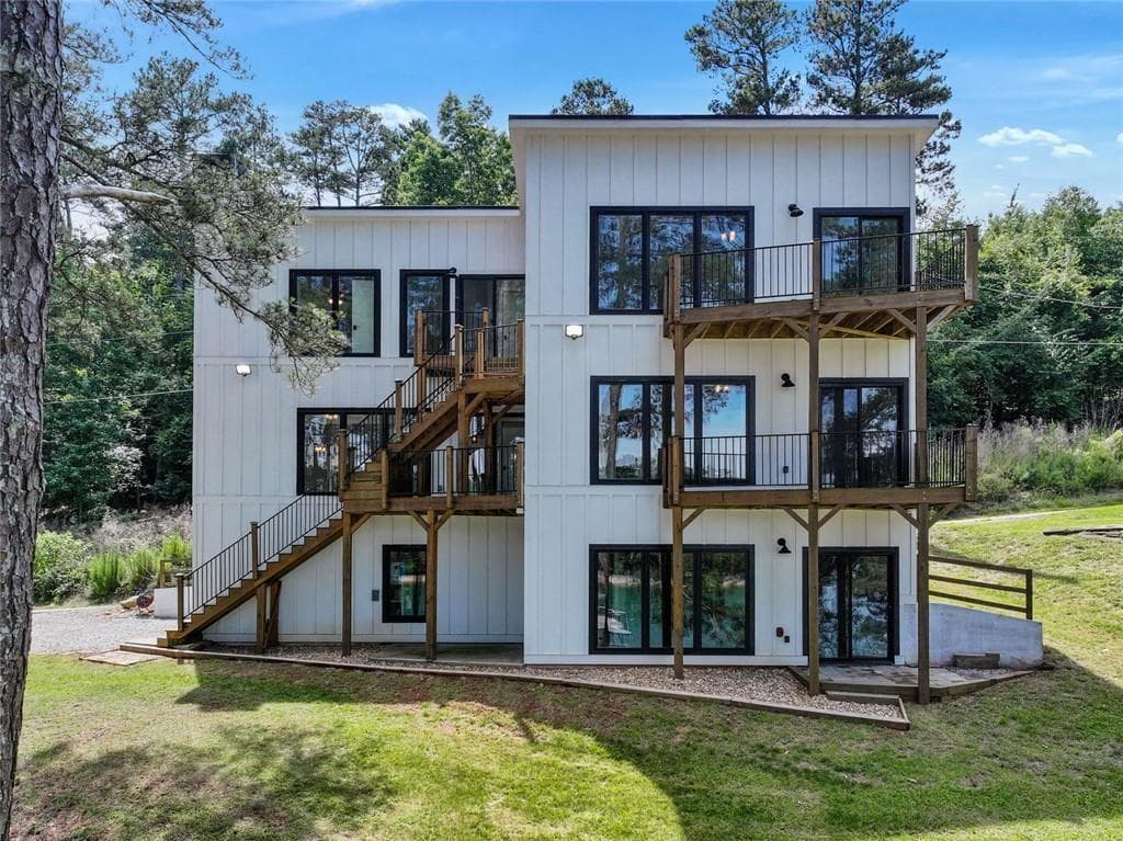 4 bedroom, 3 bathroom, 3,506 sq ft single family residence for sale at 2040 Ridge Road, Cumming, GA 30041