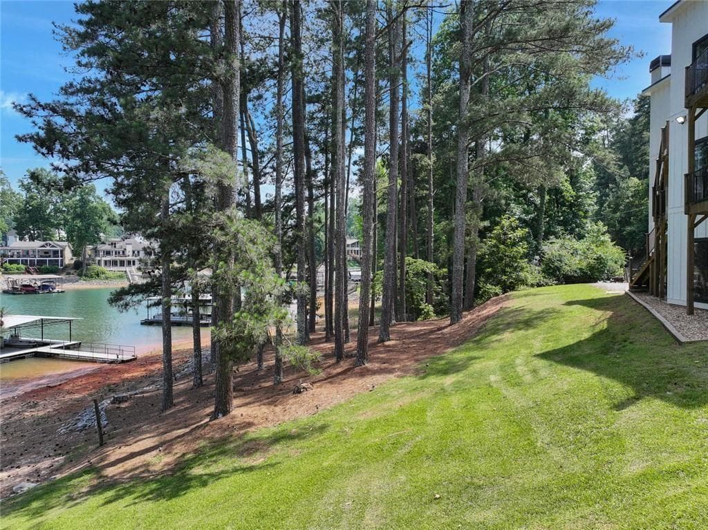4 bedroom, 3 bathroom, 3,506 sq ft single family residence for sale at 2040 Ridge Road, Cumming, GA 30041 — photo 4