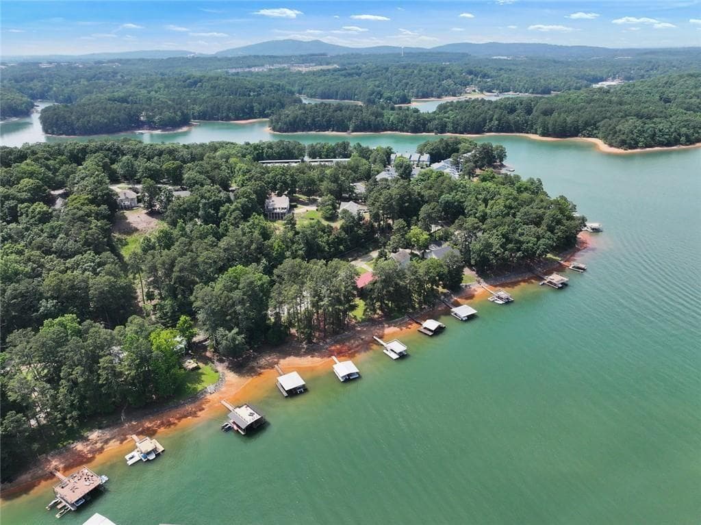 4 bedroom, 3 bathroom, 3,506 sq ft single family residence for sale at 2040 Ridge Road, Cumming, GA 30041 — photo 7